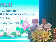 Bắc Giang: Xã Đồng Hưu tổ chức Lễ trao tặng huy hiệu Đảng và ra mắt cuốn Lịch sử Đảng bộ