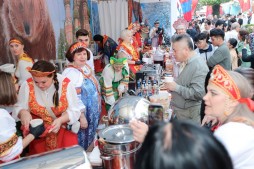 Liên hoan Văn hóa Ẩm thực Quốc tế 2025: Hành trình vị giác kết nối Việt Nam với bạn bè năm châu