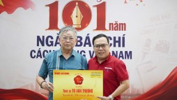 Tặng thưởng Mai Vàng tri ân – Điều còn lại của một đời cầm bút