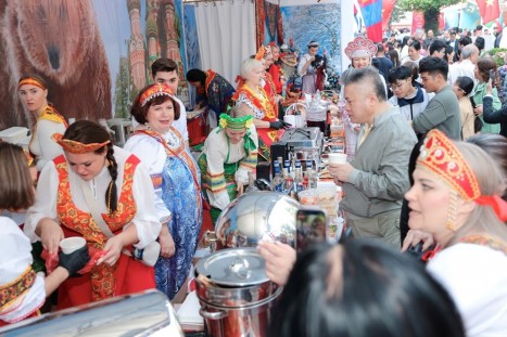 Liên hoan Văn hóa Ẩm thực Quốc tế 2025: Hành trình vị giác kết nối Việt Nam với bạn bè năm châu