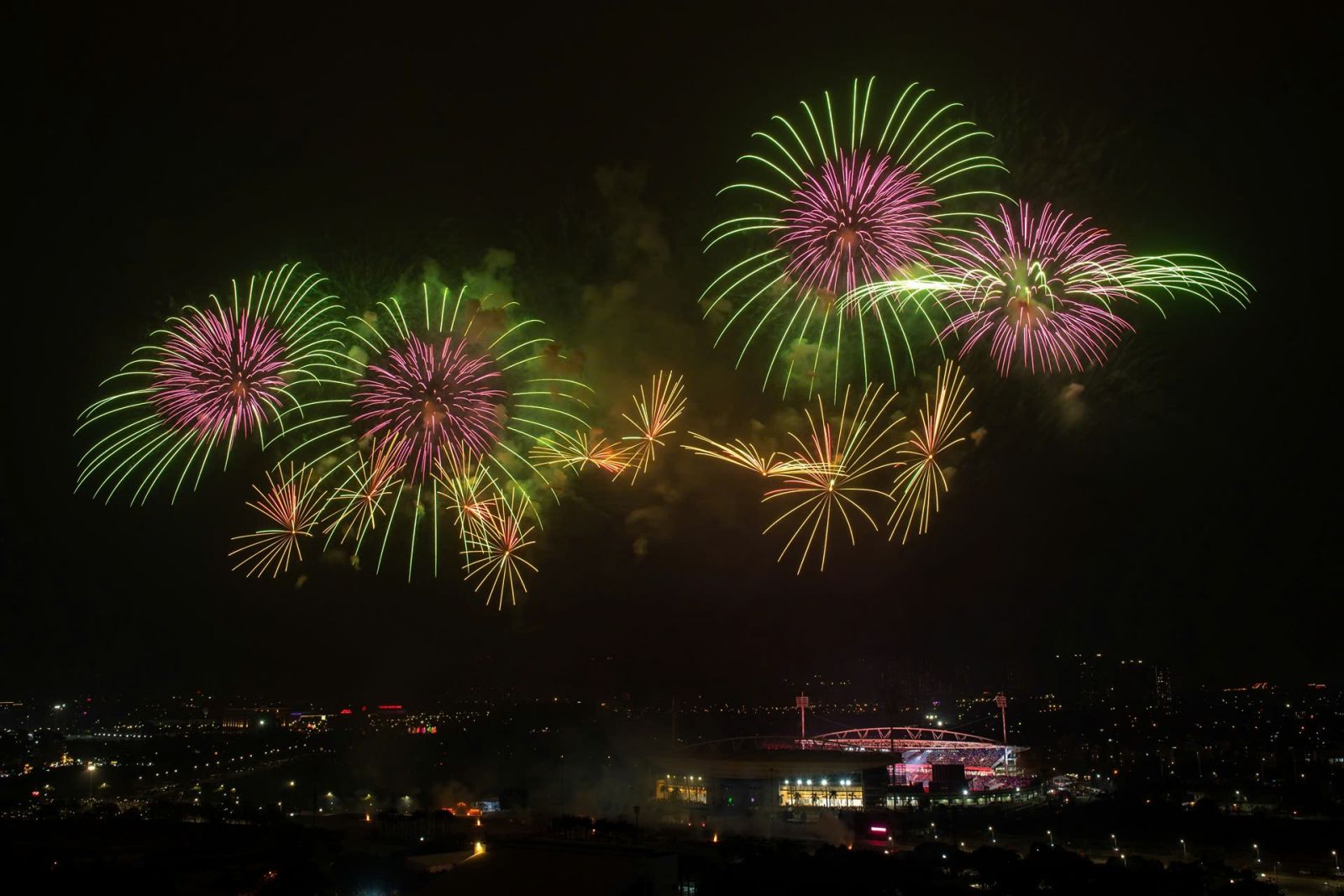 Điều gì khiến “siêu concert pháo hoa quốc gia” thành công rực rỡ?