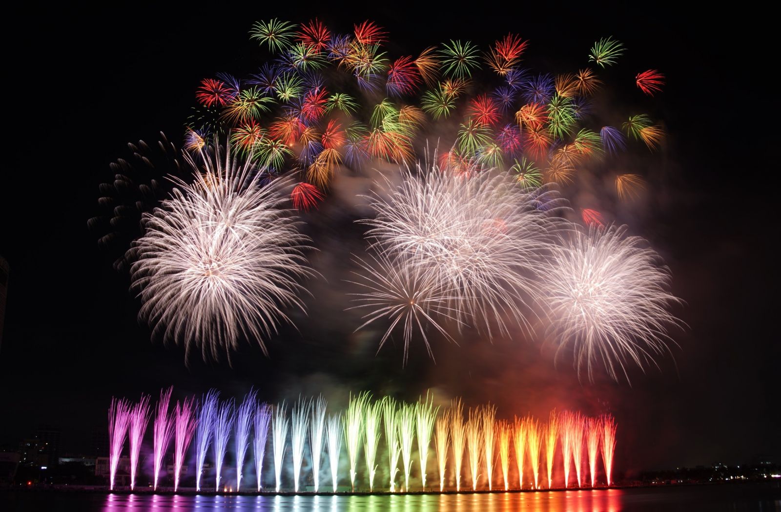 Sun Group sẽ thắp sáng bầu trời Thủ đô với trận địa pháo hoa quy mô lớn nhất từ trước đến nay