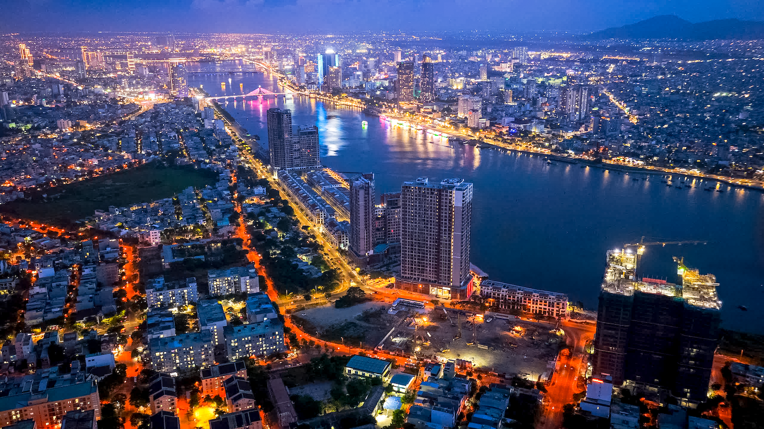 Rời xa những bất ổn toàn cầu, giới tinh hoa rủ nhau tìm về Đà Nẵng