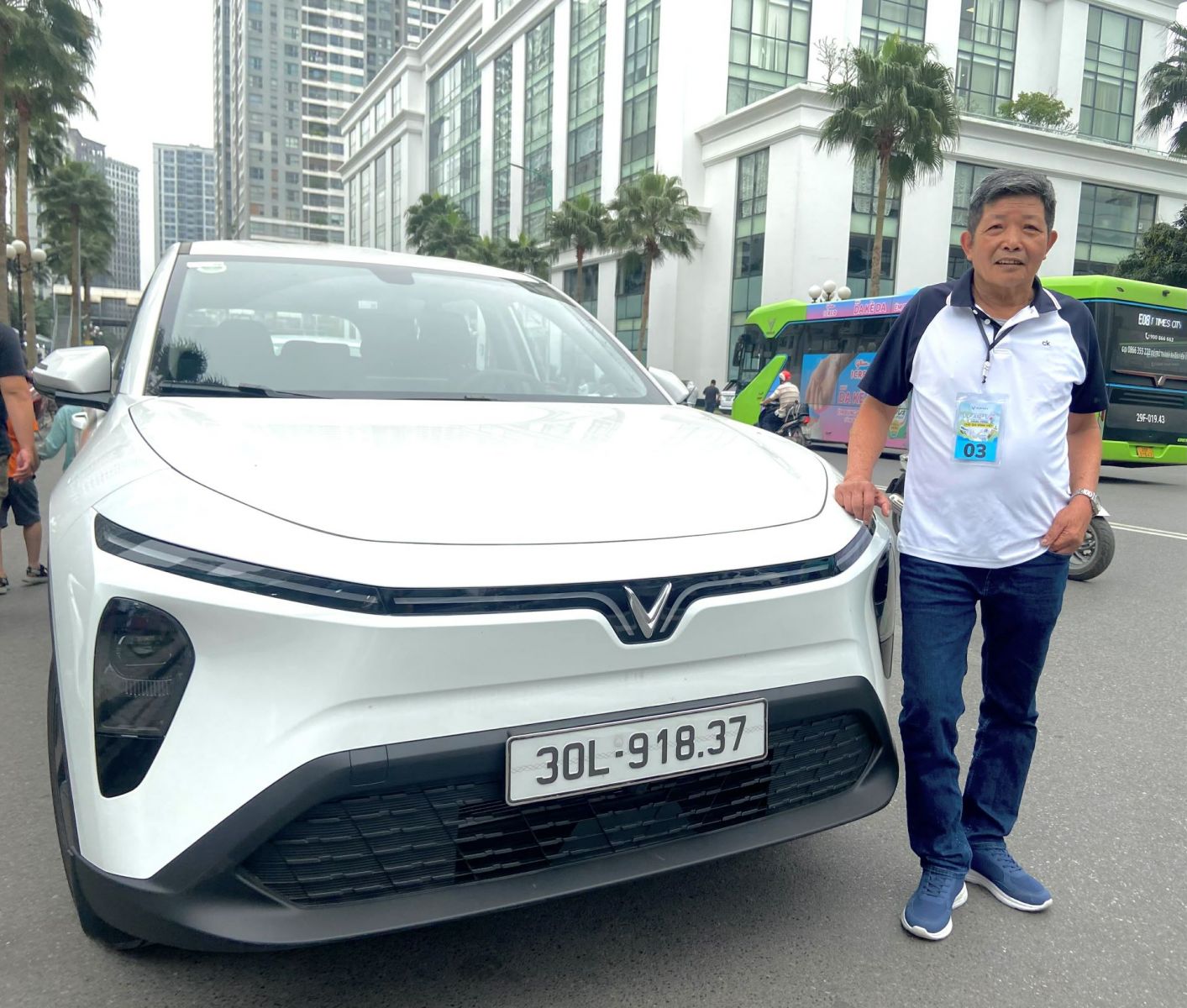 Khách hàng Hà Nội trải nghiệm VF MPV 7: Hợp làm xe gia đình, rộng rãi, vận hành êm ái