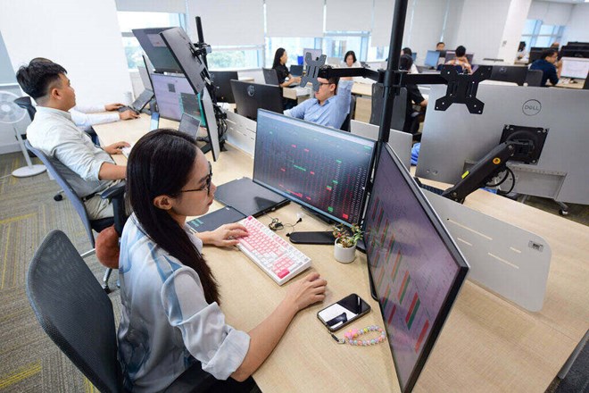 VN-Index tháng 4/2026 bứt phá mạnh nhờ cú hích nâng hạng, thiết lập nền giá mới