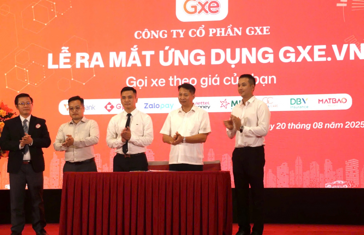 Công ty Cổ phần GXE ra mắt ứng dụng đặt xe công nghệ
