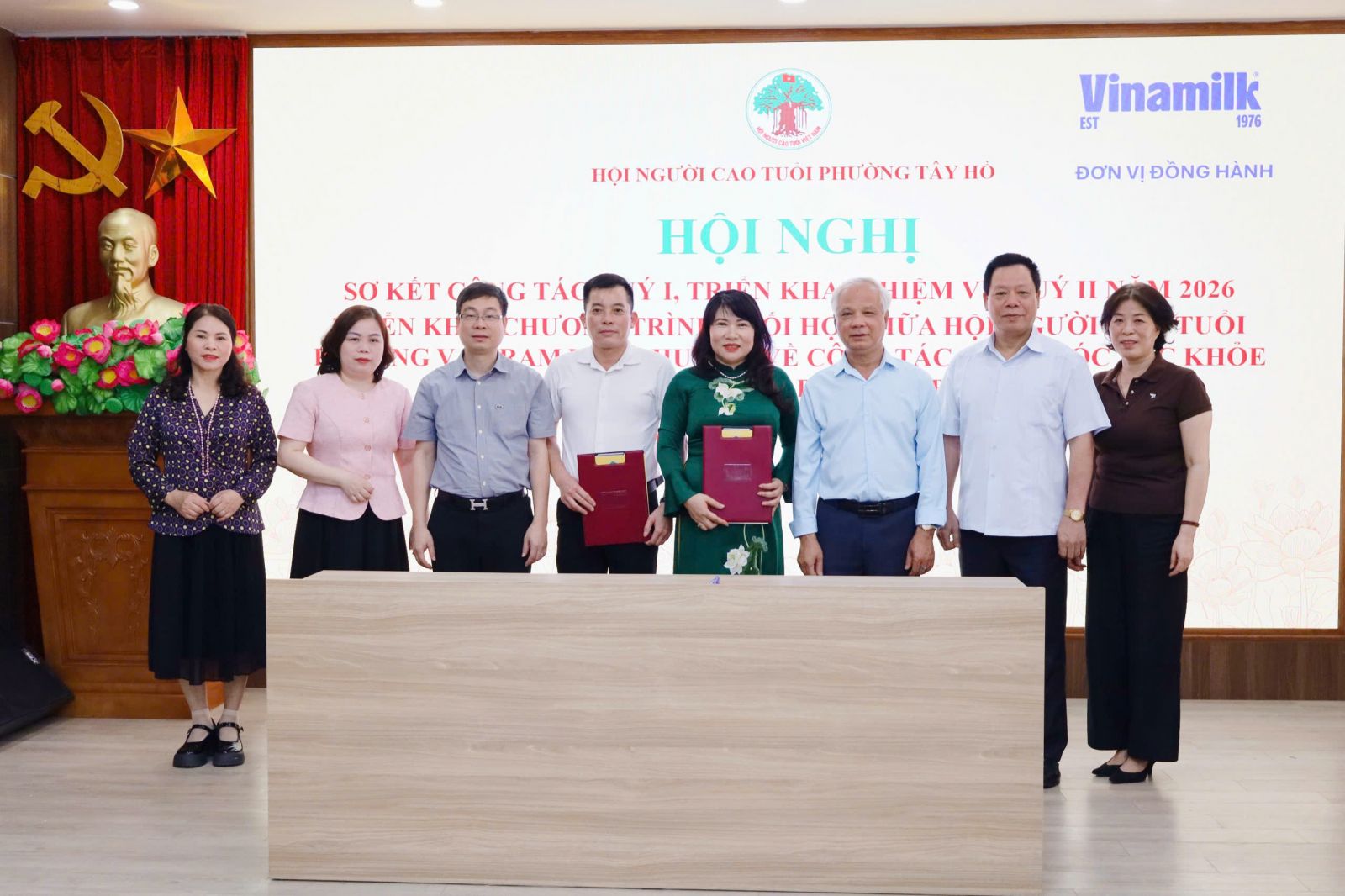 Phường Tây Hồ (Hà Nội) đẩy mạnh phối hợp chăm sóc người cao tuổi