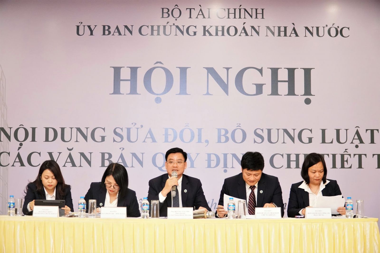 UBCKNN đẩy mạnh tuyên truyền chính sách, nâng cao hiệu lực, hiệu quả thi hành quy định mới ban hành trong lĩnh vực chứng khoán