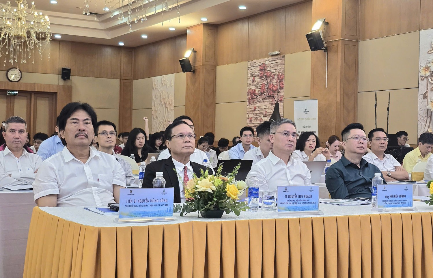Bảo đảm an ninh năng lượng, tạo nền tảng cho doanh nghiệp Việt chuyển đổi xanh