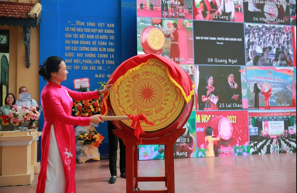 Trường THCS Trưng Vương rộn ràng khai giảng, ra mắt kho học liệu điện tử tích hợp AI