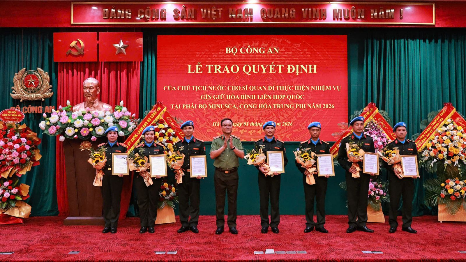 Bộ Công an cử 7 sĩ quan sang Cộng hòa Trung Phi làm nhiệm vụ gìn giữ hòa bình Liên hợp quốc