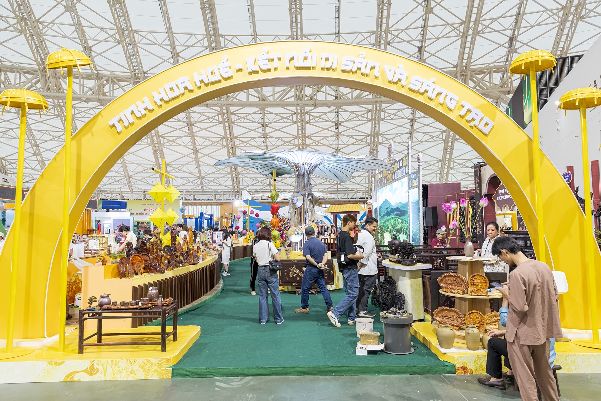 “Sàn diễn” khổng lồ của đặc sản vùng miền: Hành trình khám phá “Việt Nam thu nhỏ” giữa lòng VEC