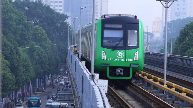 Hà Nội vận hành linh hoạt vận tải hành khách theo diễn biến thực tế thời tiết