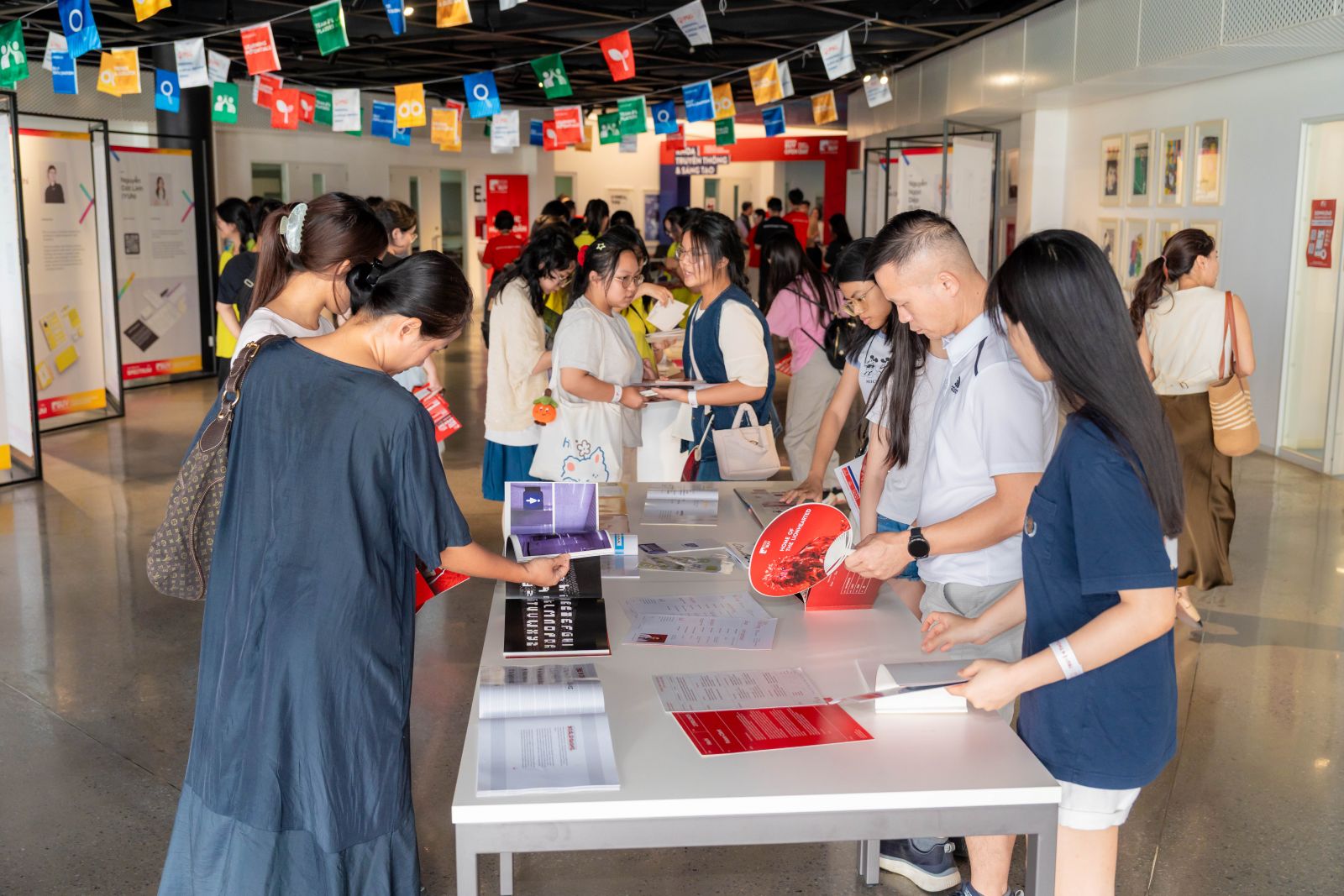 Học bổng BUV 2026 đồng hành cùng thế hệ tiên phong bản lĩnh