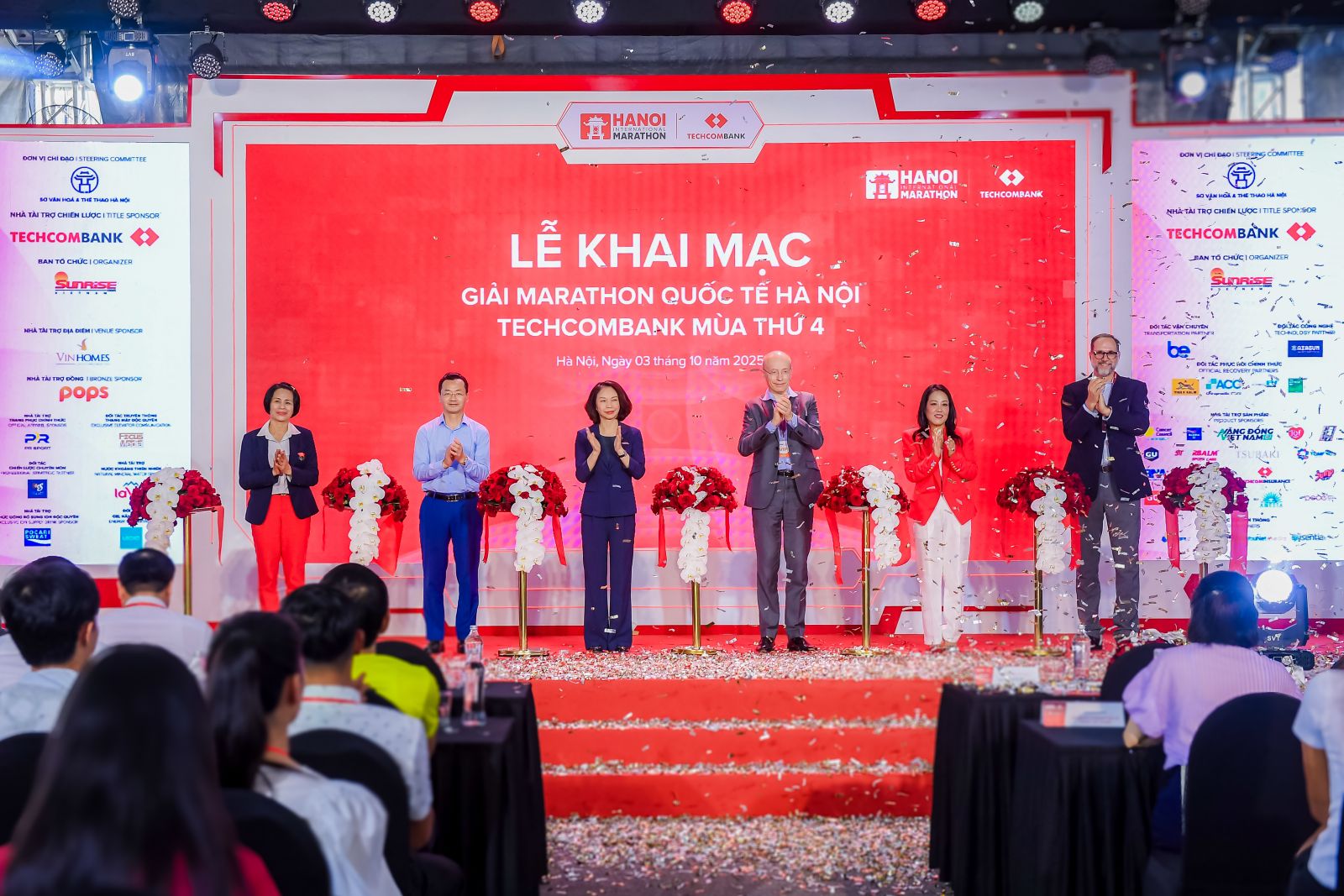 Khai mạc Giải Marathon Quốc tế Hà Nội Techcombank Mùa thứ 4: Giải chạy biểu trưng của Thủ đô, kết nối cộng đồng, tôn vinh giá trị di sản - văn hóa
