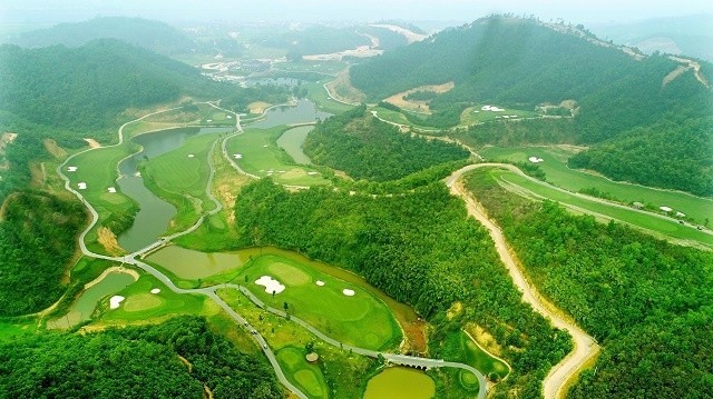 Đề nghị không dùng đất rừng, đất lúa đối với quy hoạch 40 sân golf tại tỉnh Hòa Bình