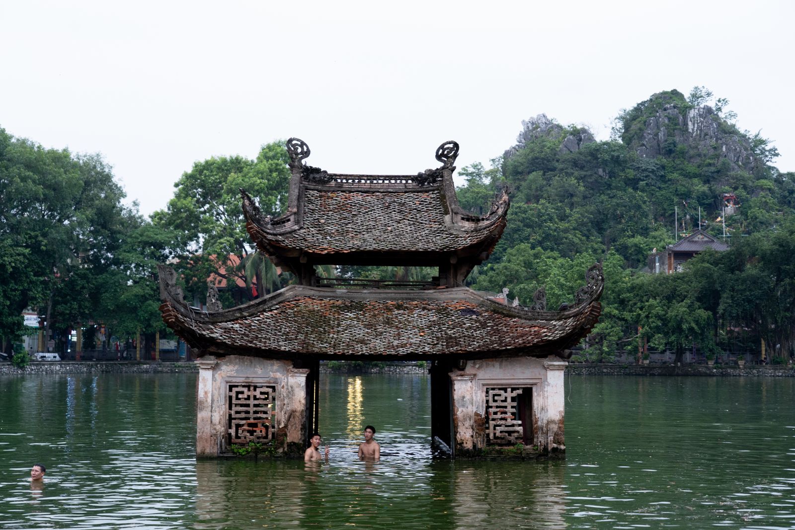 thủy đình cổ kính