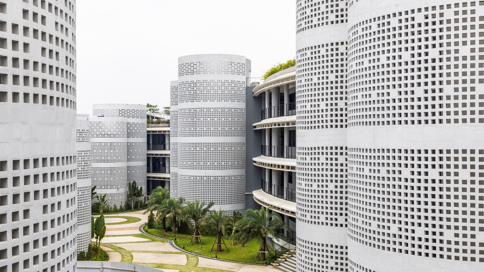 Infinity Village/G8A Architecture & Urban Planning
