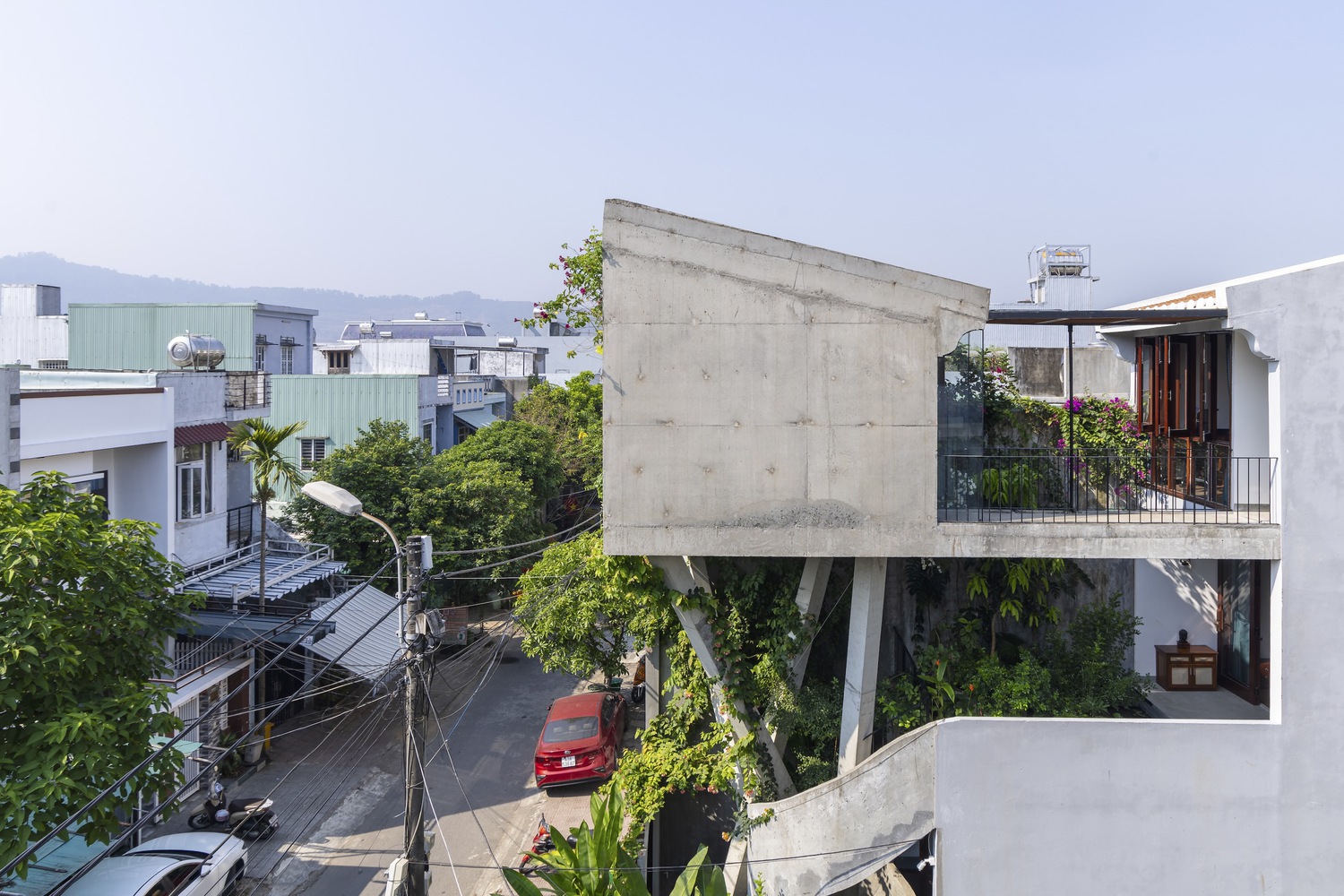 The Nest House/Hồ Khuê Architects