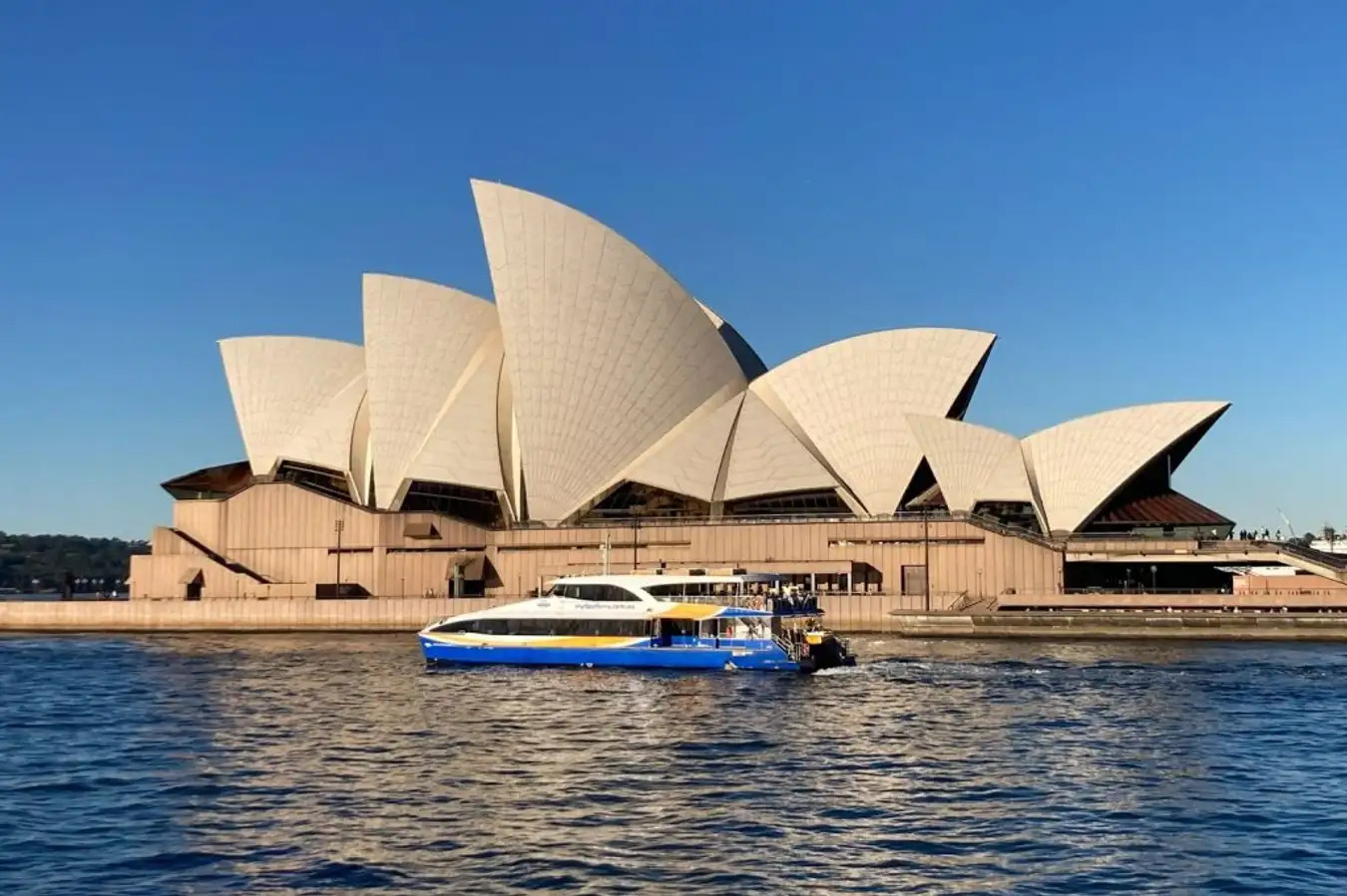 Nhà hát Opera Sydney - Công trình kiến trúc biểu tượng của Úc