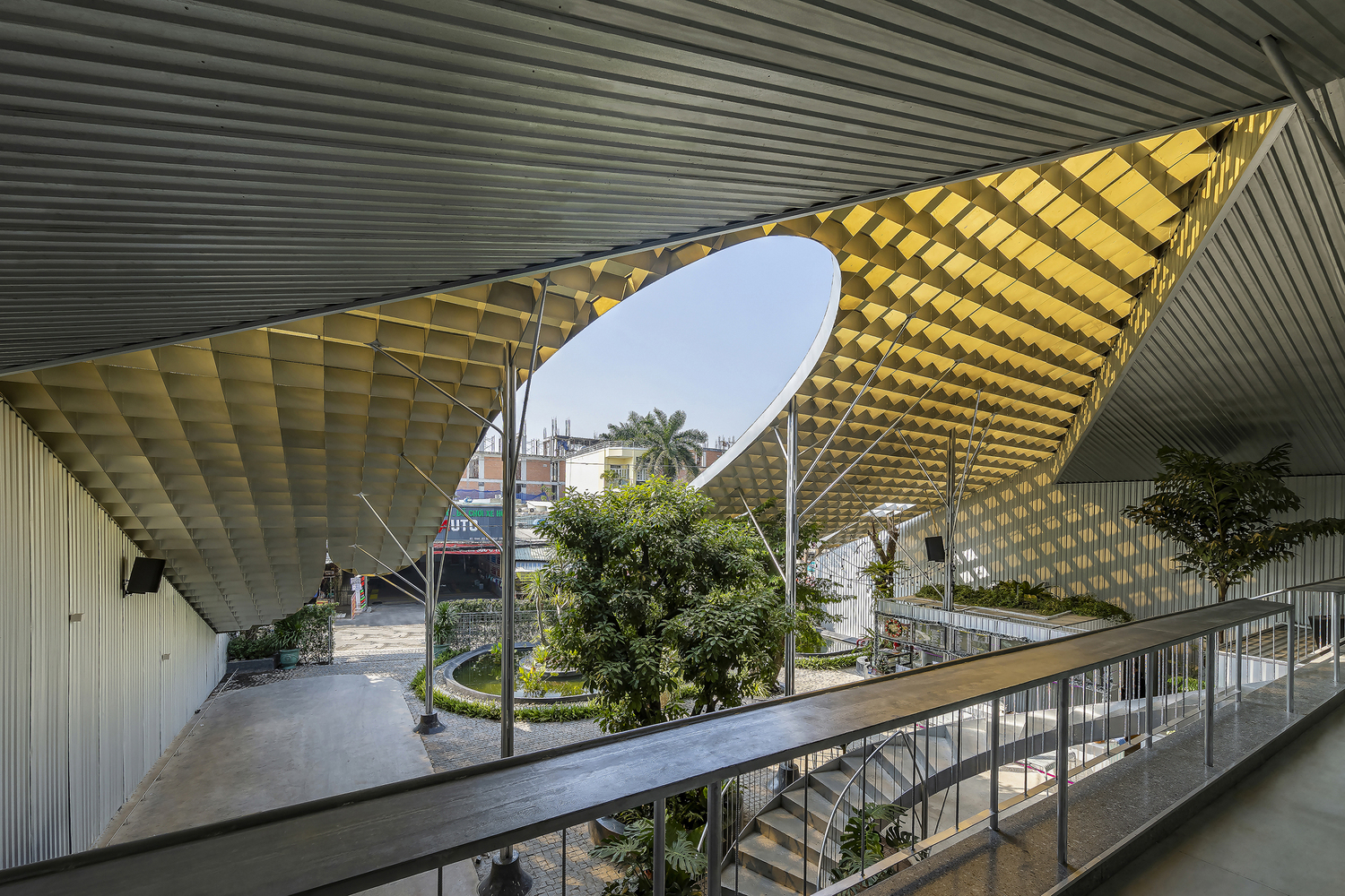 Space4Youth/23o5Studio