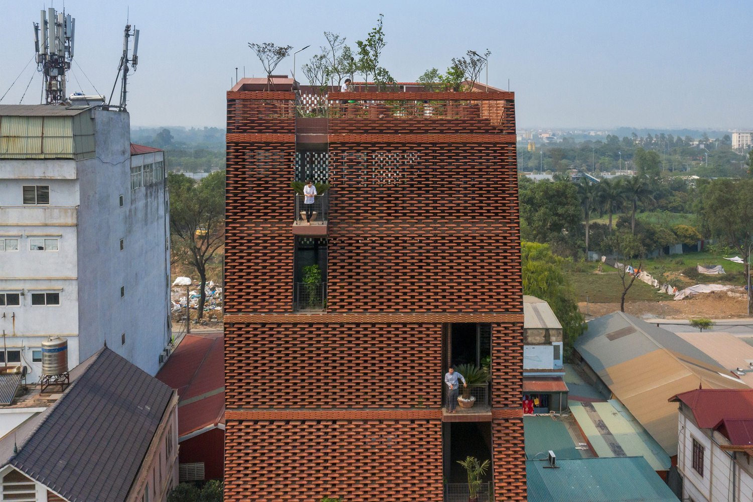 Tropical Flow / H&P Architects