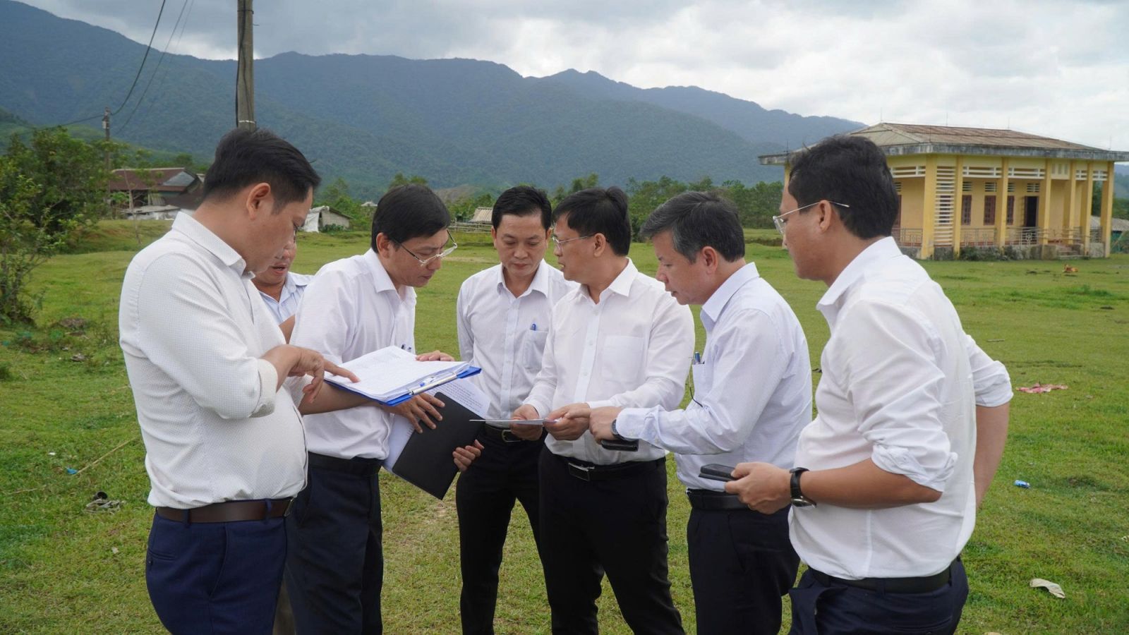 TP. Huế hoàn thiện hồ sơ pháp lý, phương án đầu tư trường học tại các xã biên giới