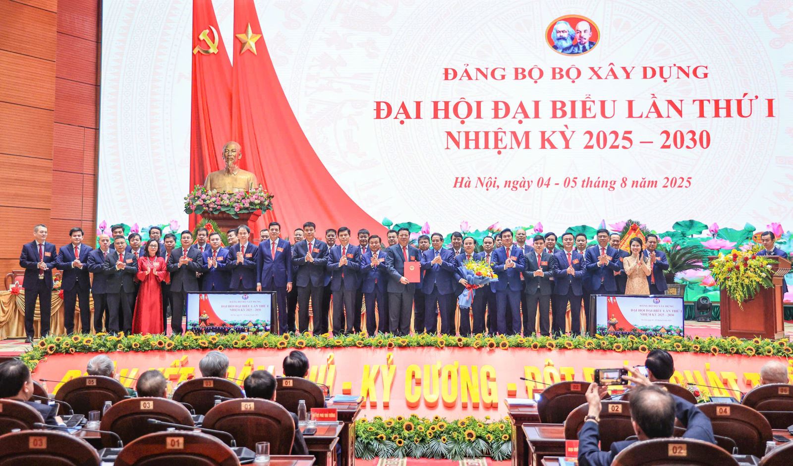 39 ủy viên Ban Chấp hành Đảng bộ Bộ Xây dựng lần thứ I, nhiệm kỳ 2025-2030
