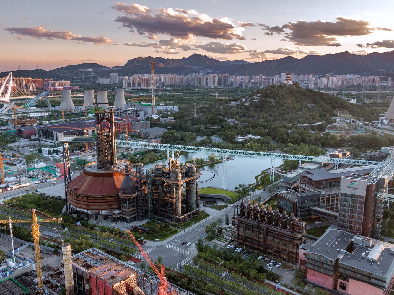 Đường chân trời công nghiệp: Biến các nhà máy ngừng hoạt động của Trung Quốc thành địa điểm văn hóa