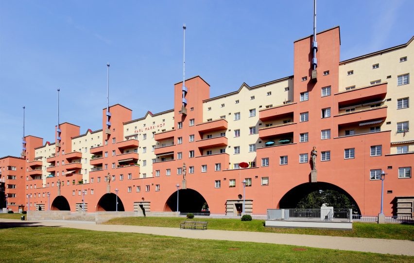 Đã đến lúc phục hồi nhà ở xã hội