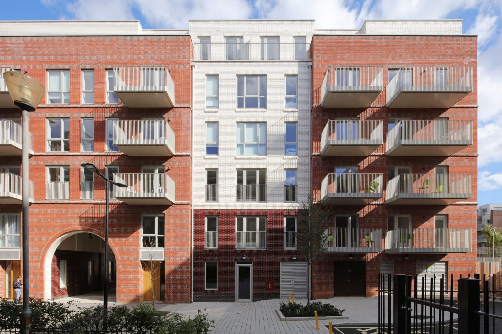 Khu Bourne Estate của Matthew Lloyd Architects được thiết kế để có \\\