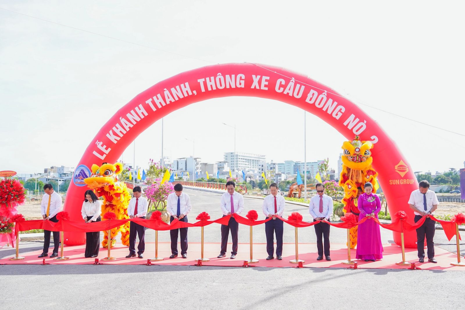 Đà Nẵng: Cầu Đồng Nò 2 chính thức thông xe sau chưa đầy 8 tháng thi công