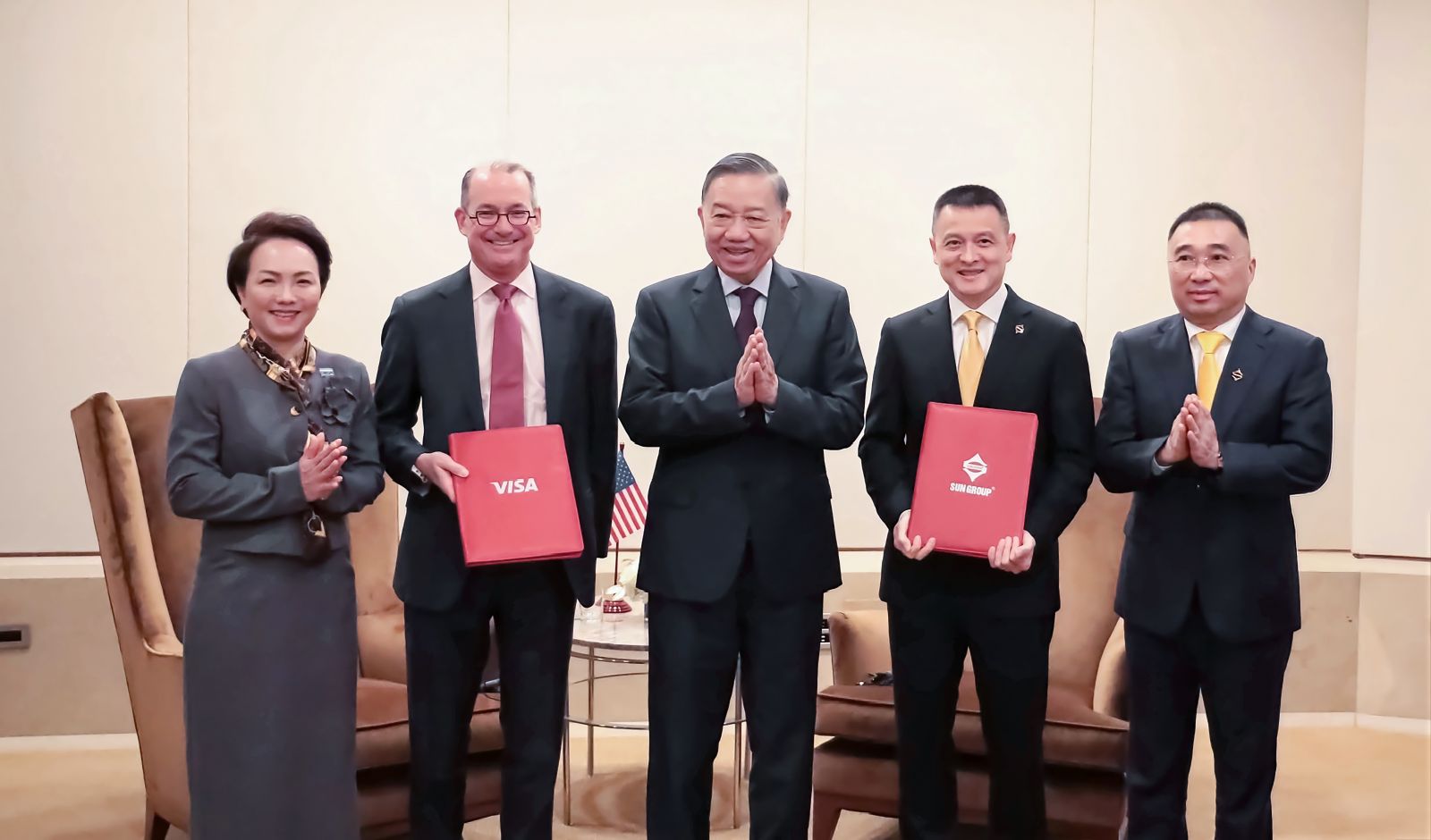 LRT Phú Quốc sẽ vận hành ra sao tại APEC 2027: Từ kinh nghiệm Metro số 1 đến tham vọng “thanh toán không chạm”
