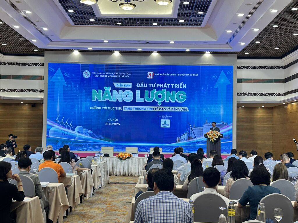 Diễn đàn khoa học bàn giải pháp đột phá cho đầu tư năng lượng xanh, hiện đại và bền vững