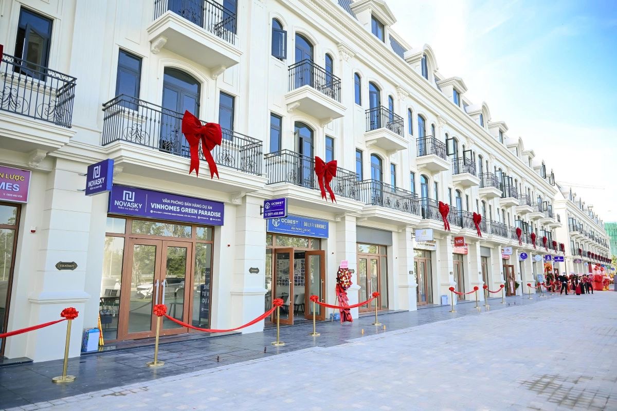 Hơn 60 văn phòng kinh doanh đồng loạt khai trương tại Vịnh Tiên, kích hoạt nhịp đập “Quận Nhất mới” bên biển