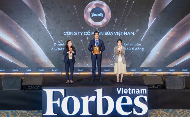Vinamilk dẫn đầu Top 25 Thương hiệu ngành sản xuất và dịch vụ do Forbes Việt Nam bình chọn