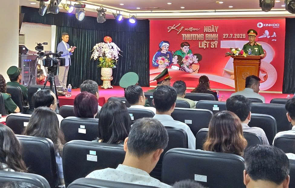 Quang cảnh buổi lễ.