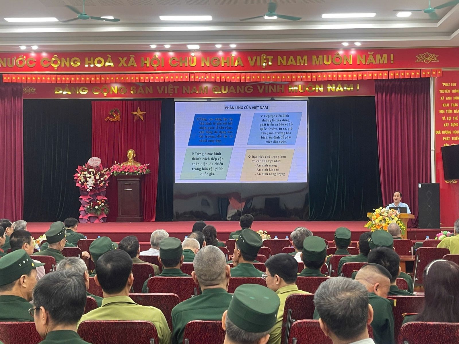 Phát huy vai trò “điểm tựa niềm tin” của cựu chiến binh từ cơ sở